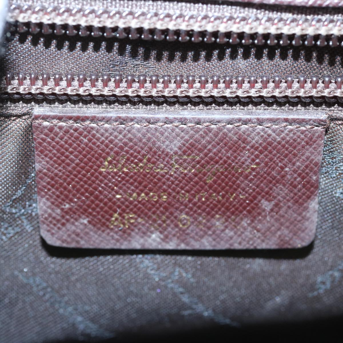 Salvatore Ferragamo Gancini Brown Leather Handbag (Pre-Owned)