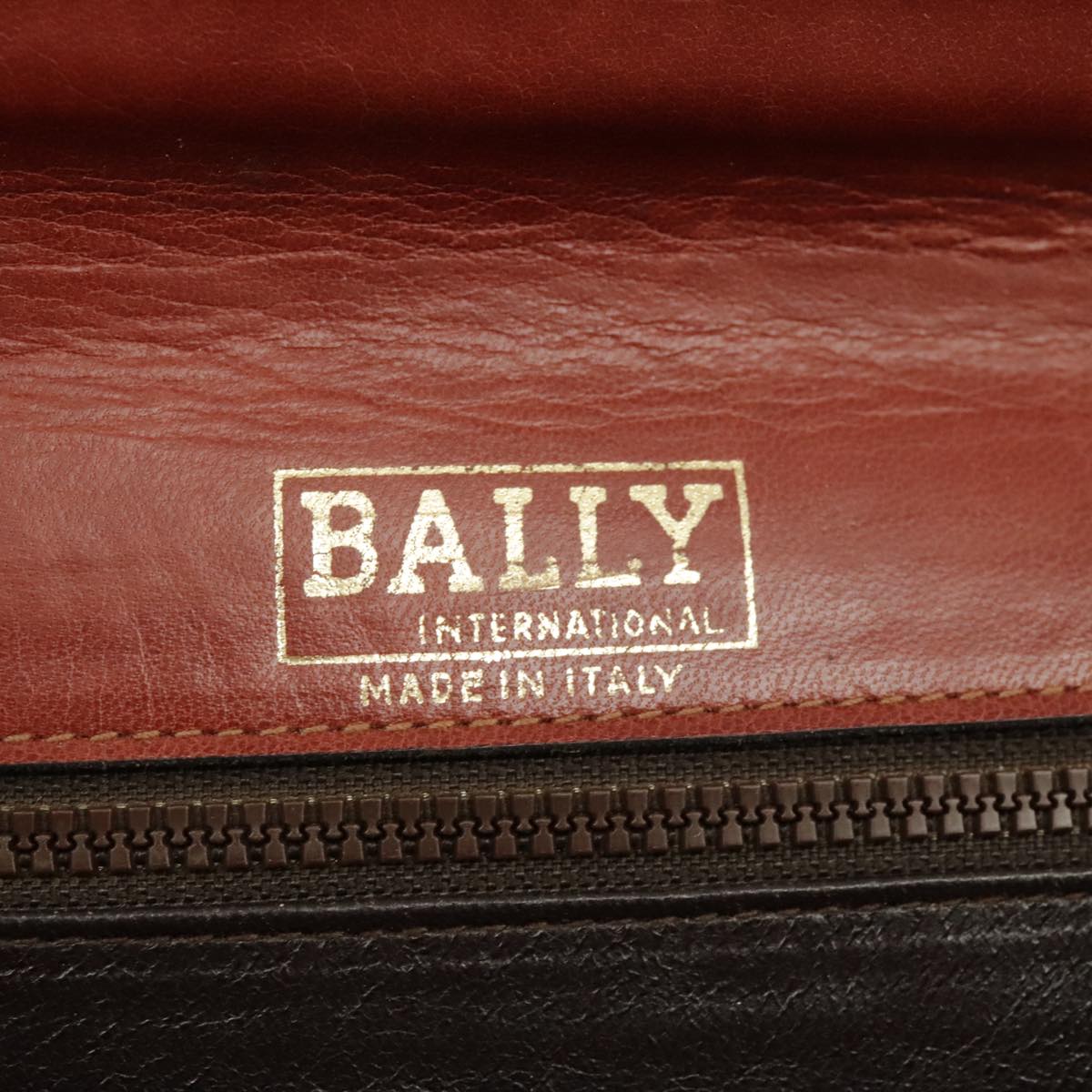 Bally Brown Leather Shoulder Bag (Pre-Owned)