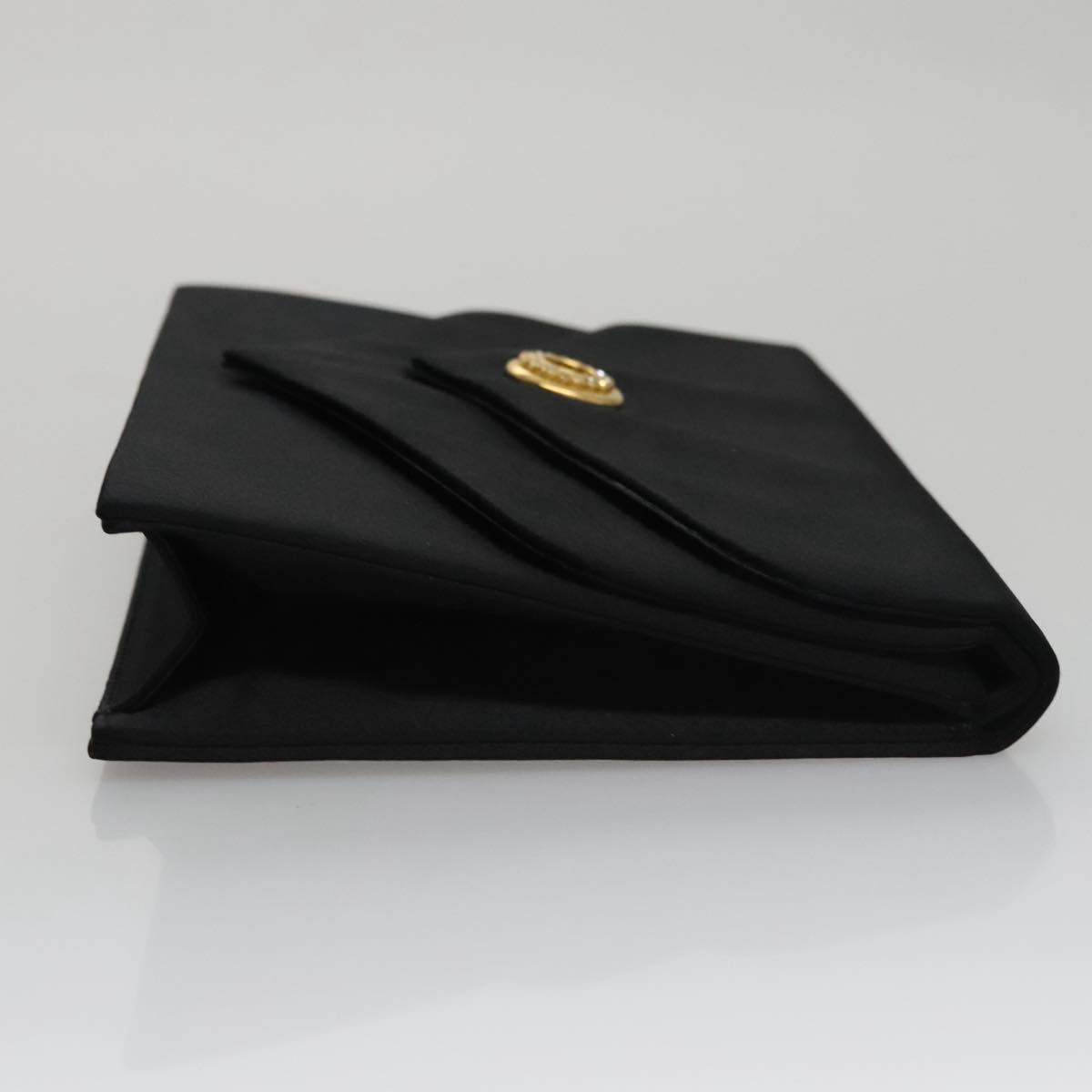 Yves Saint Laurent Black Silk Clutch Bag (Pre-Owned)