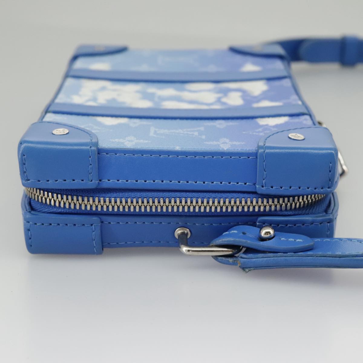 Louis Vuitton Trunk Blue Canvas Shoulder Bag (Pre-Owned)