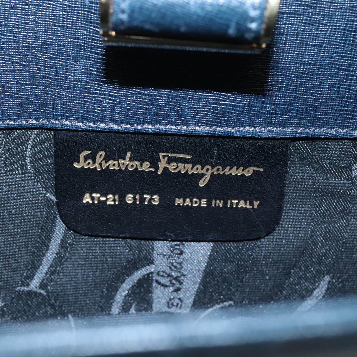 Salvatore Ferragamo - Navy Leather Shoulder Bag (Pre-Owned)