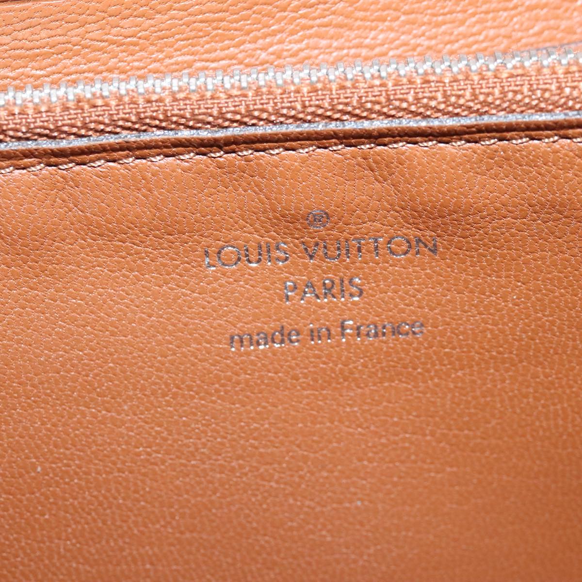 Louis Vuitton Jena Green Leather Wallet  (Pre-Owned)