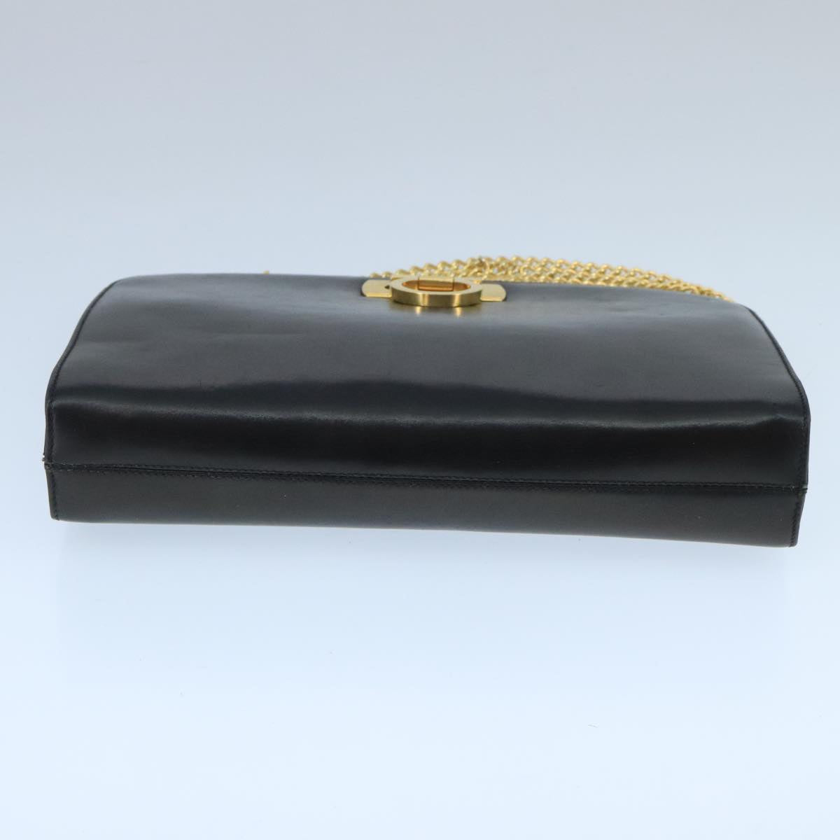 Salvatore Ferragamo Gancini Black Leather Shoulder Bag (Pre-Owned)