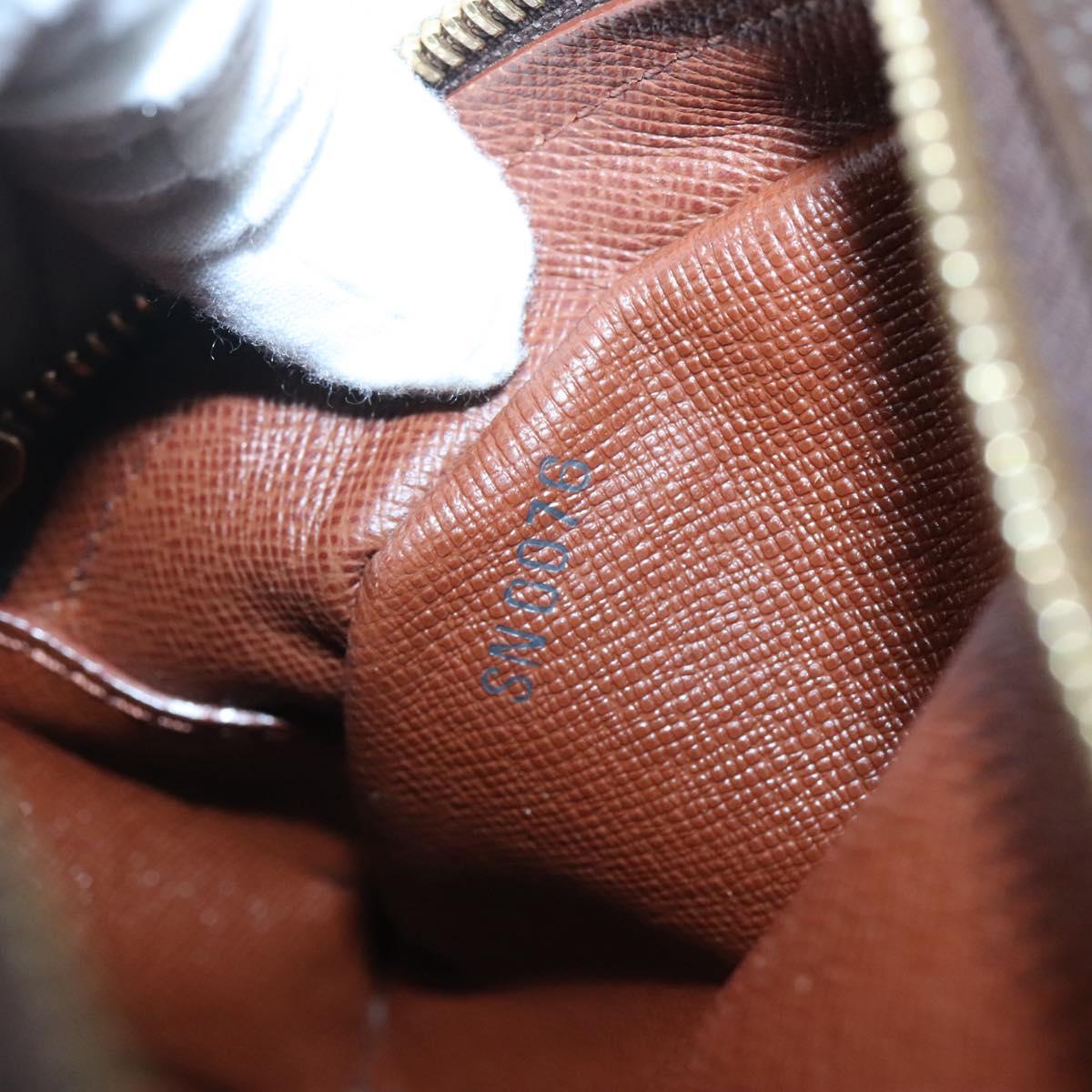 Louis Vuitton Blois Brown Canvas Shoulder Bag (Pre-Owned)