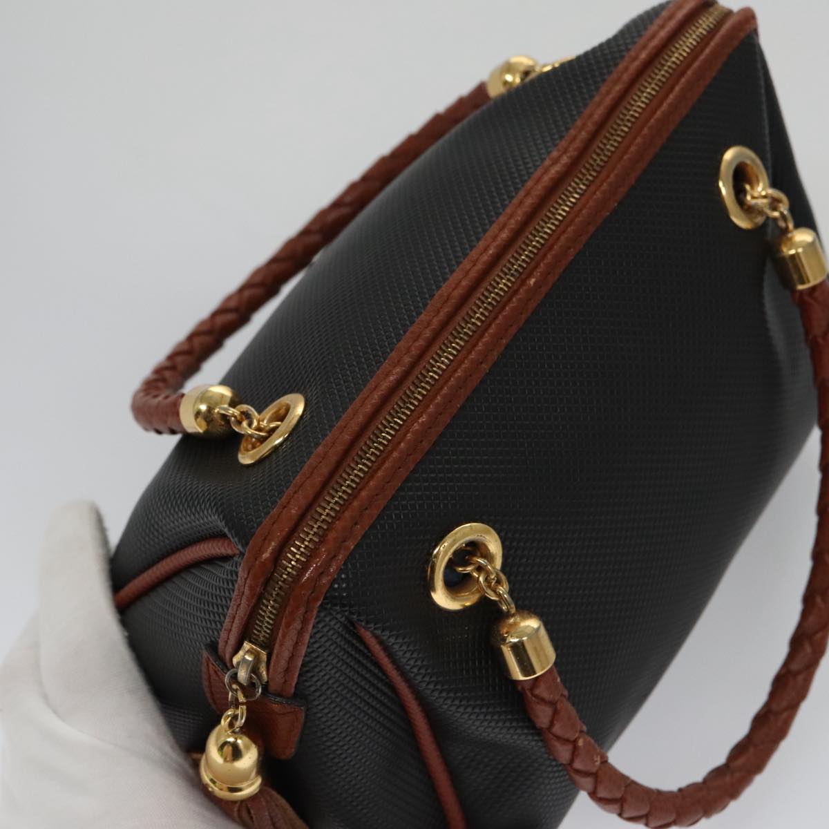 Bottega Veneta -- Black Canvas Handbag (Pre-Owned)