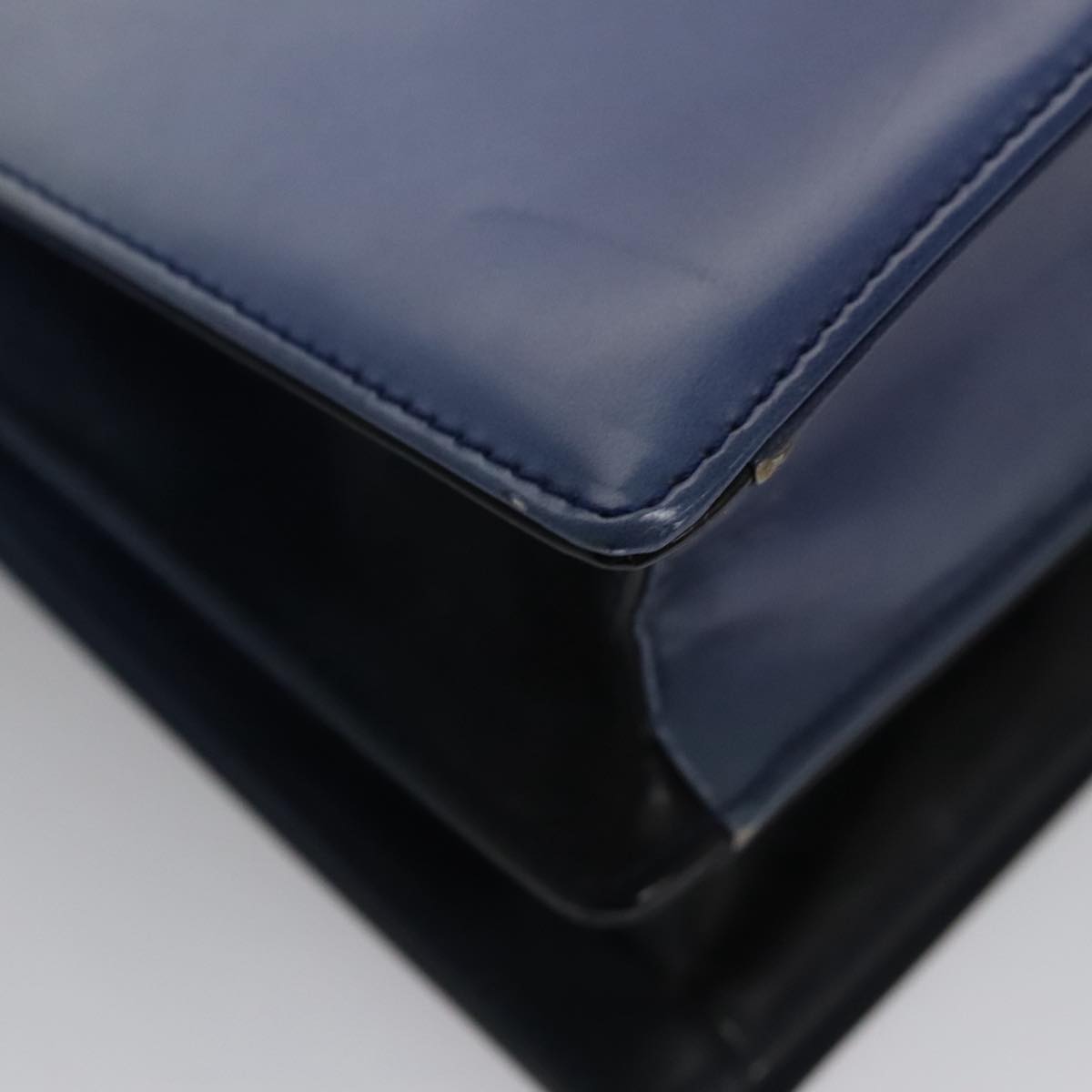 Salvatore Ferragamo Gancini Blue Patent Leather Shoulder Bag (Pre-Owned)