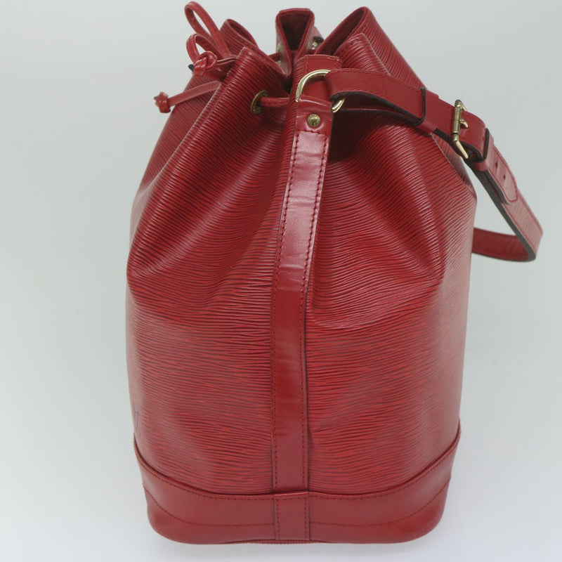Louis Vuitton Noe Red Leather Shoulder Bag (Pre-Owned)