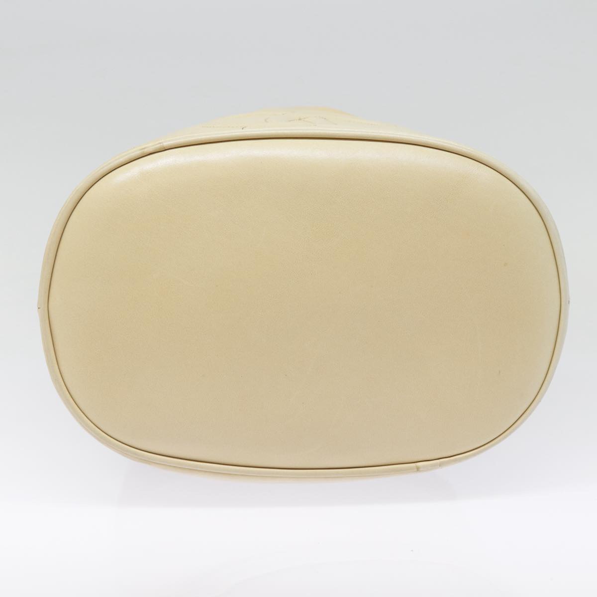 Chanel Logo Cc Beige Leather Shoulder Bag (Pre-Owned)