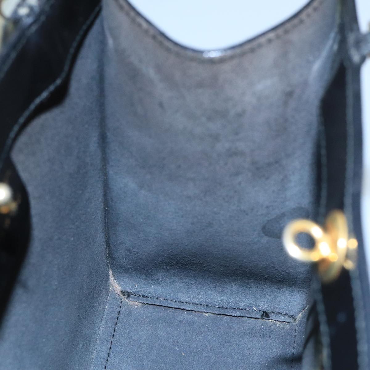 Salvatore Ferragamo Black Patent Leather Handbag (Pre-Owned)