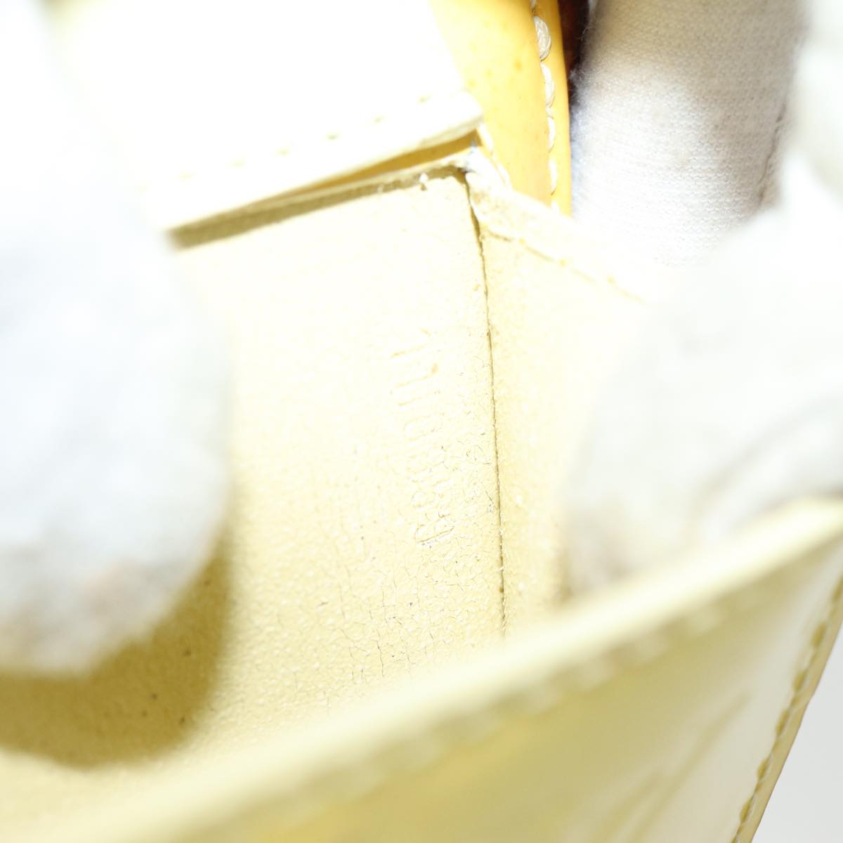 Louis Vuitton Mott Yellow Patent Leather Clutch Bag (Pre-Owned)