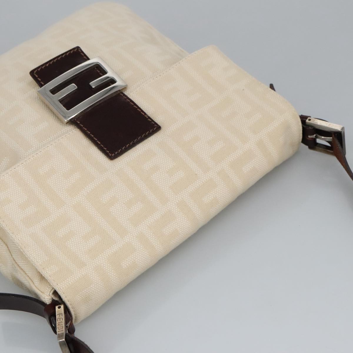 Fendi Zucchino Beige Canvas Shoulder Bag (Pre-Owned)