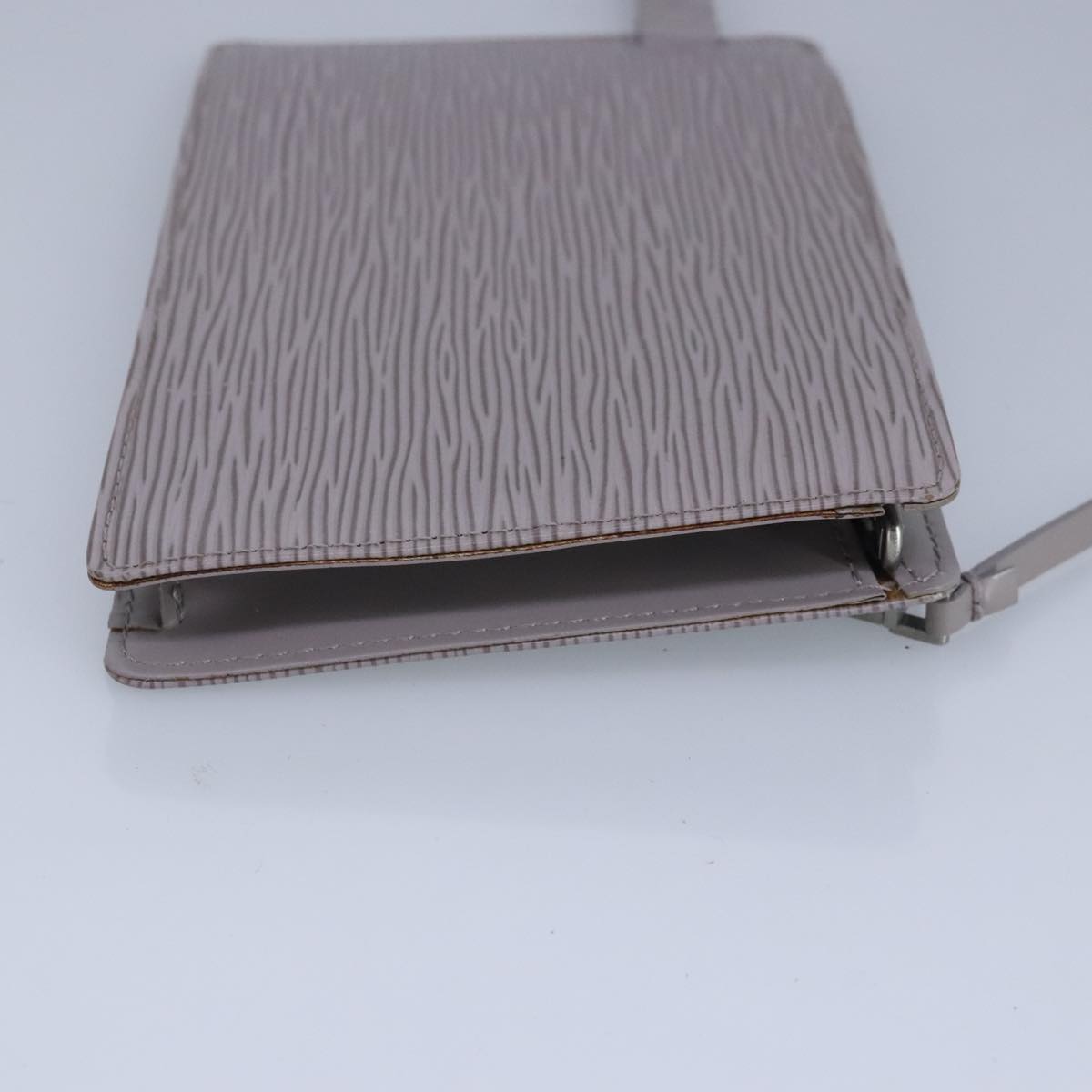 Louis Vuitton Grey Leather Clutch Bag (Pre-Owned)