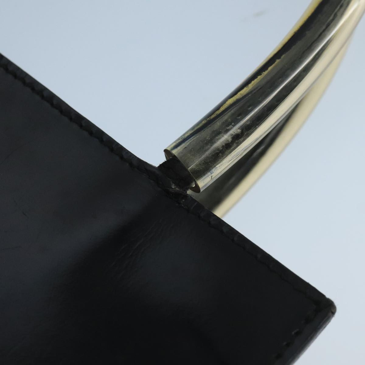 Salvatore Ferragamo Black Patent Leather Handbag (Pre-Owned)