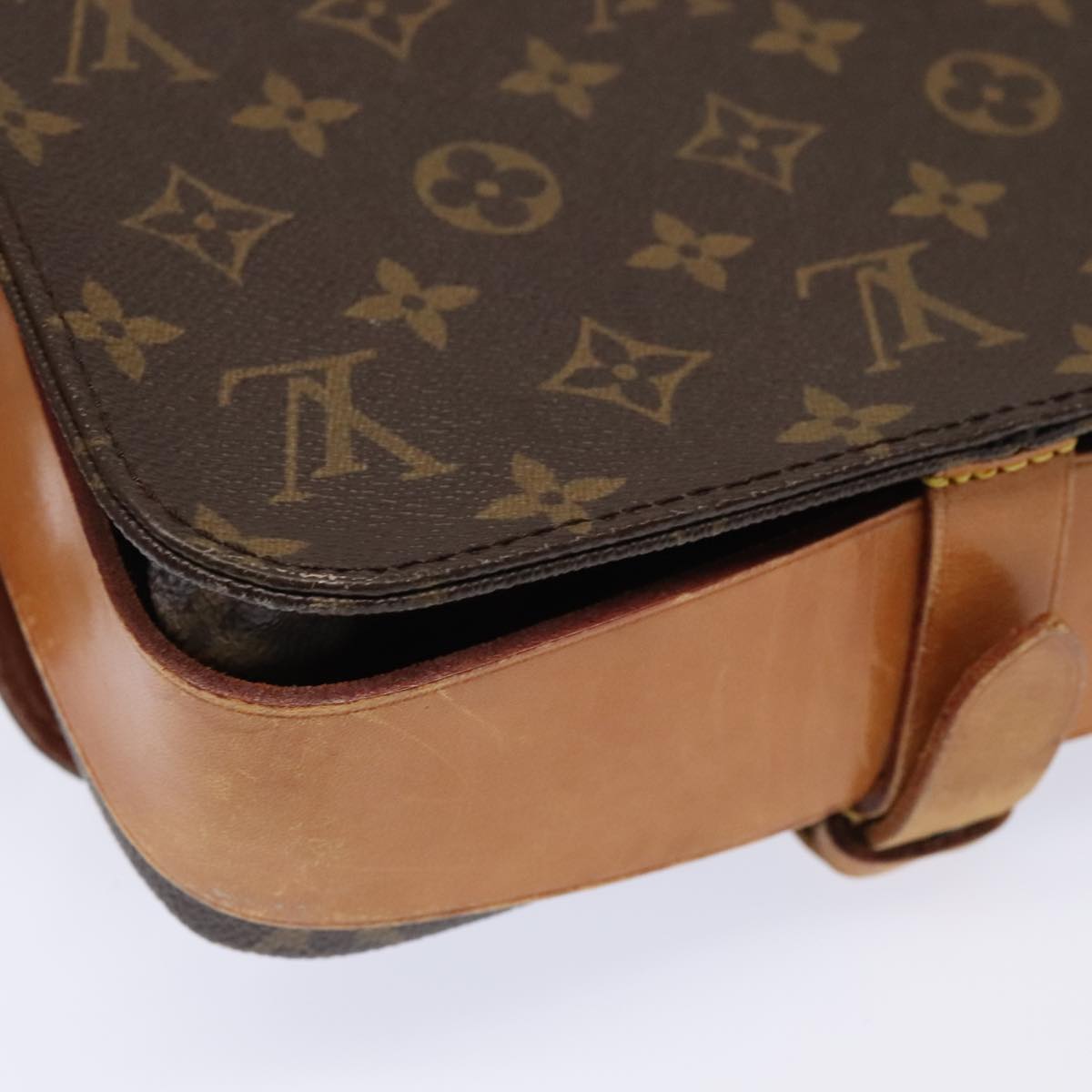 Louis Vuitton Cartouchière Brown Canvas Shoulder Bag (Pre-Owned)