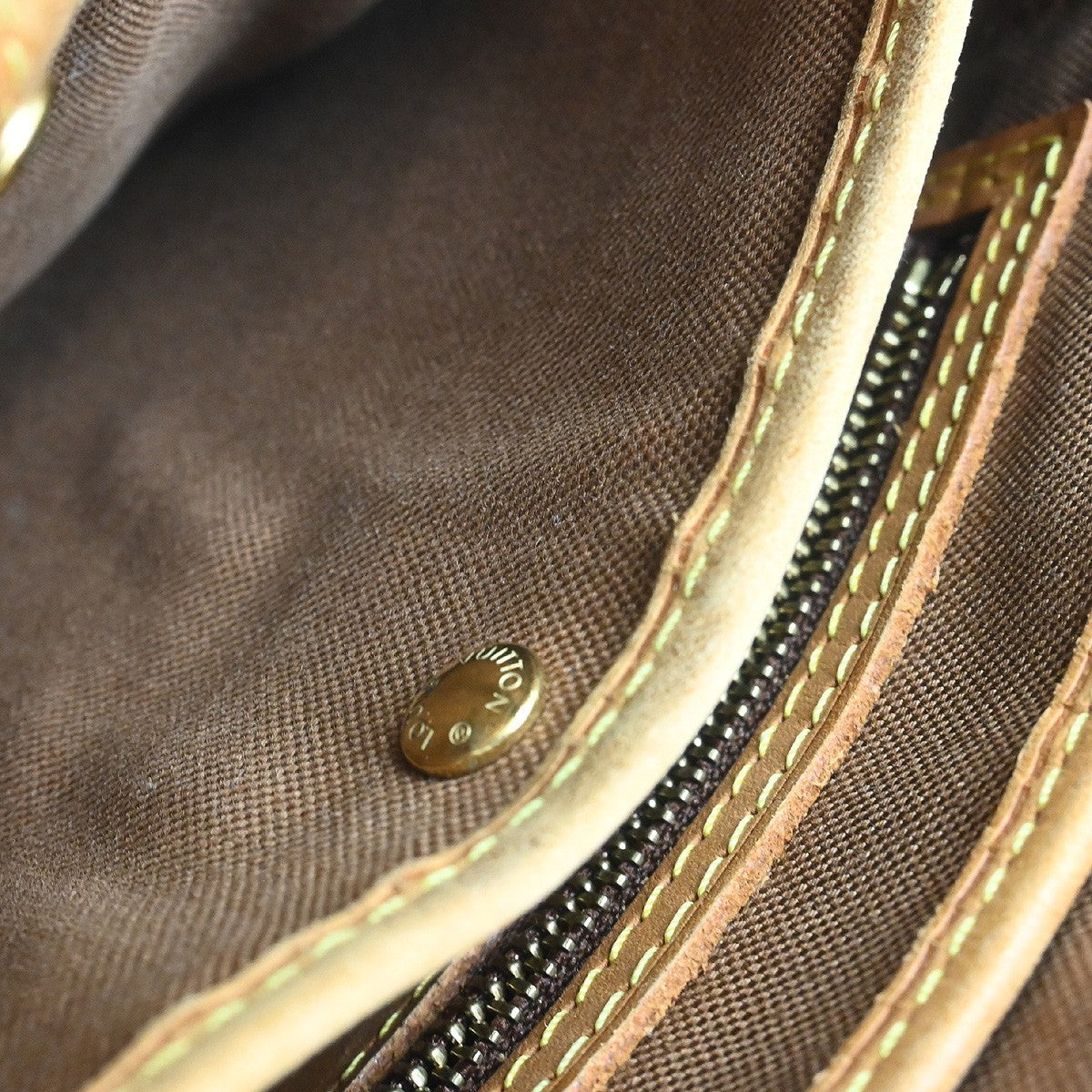 Louis Vuitton Vavin Monogram Brown Canvas Tote Bag Bag (Pre-Owned)
