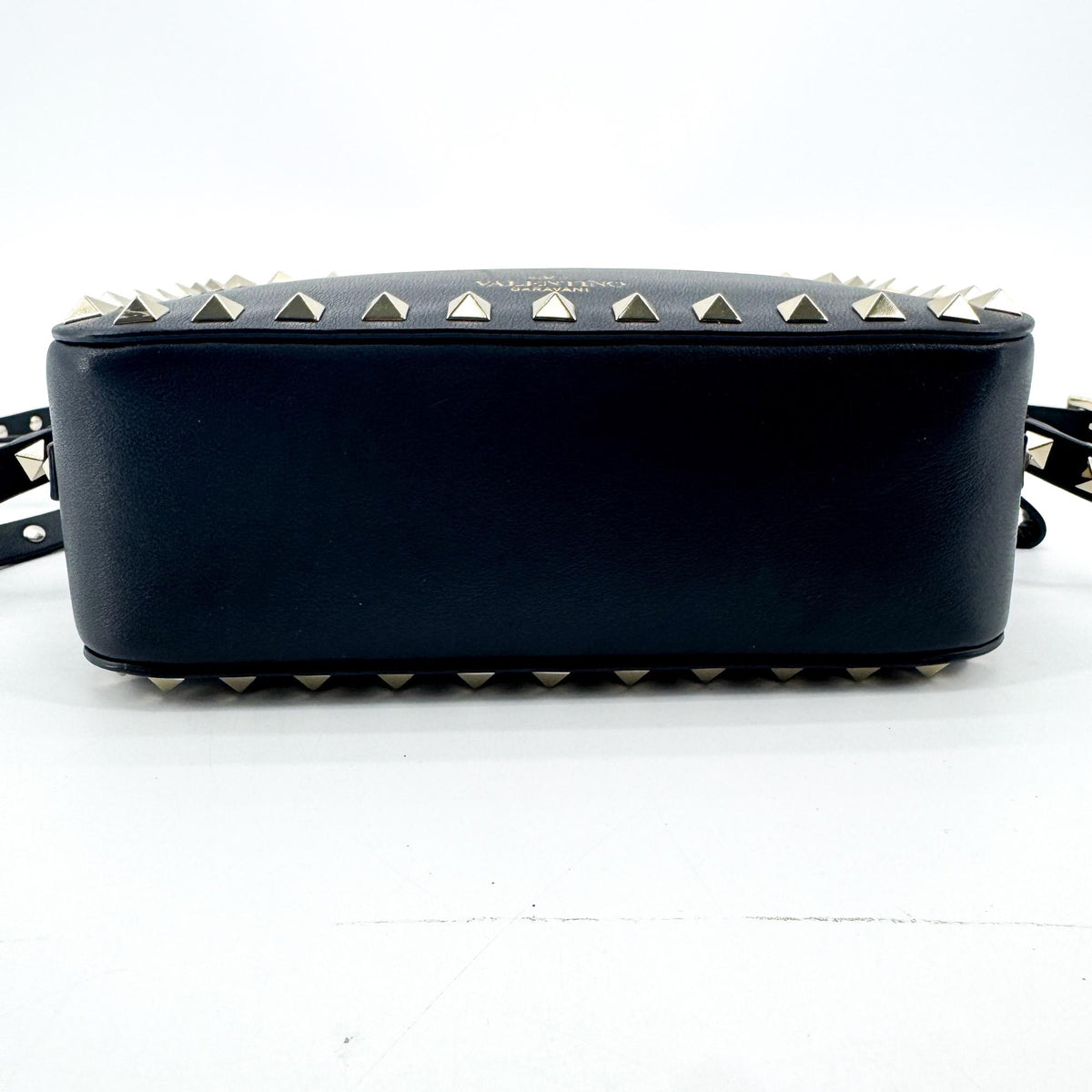 Valentino Garavani Rockstud Camera Leather Black Leather Crossbody Bag Bag (Pre-Owned)