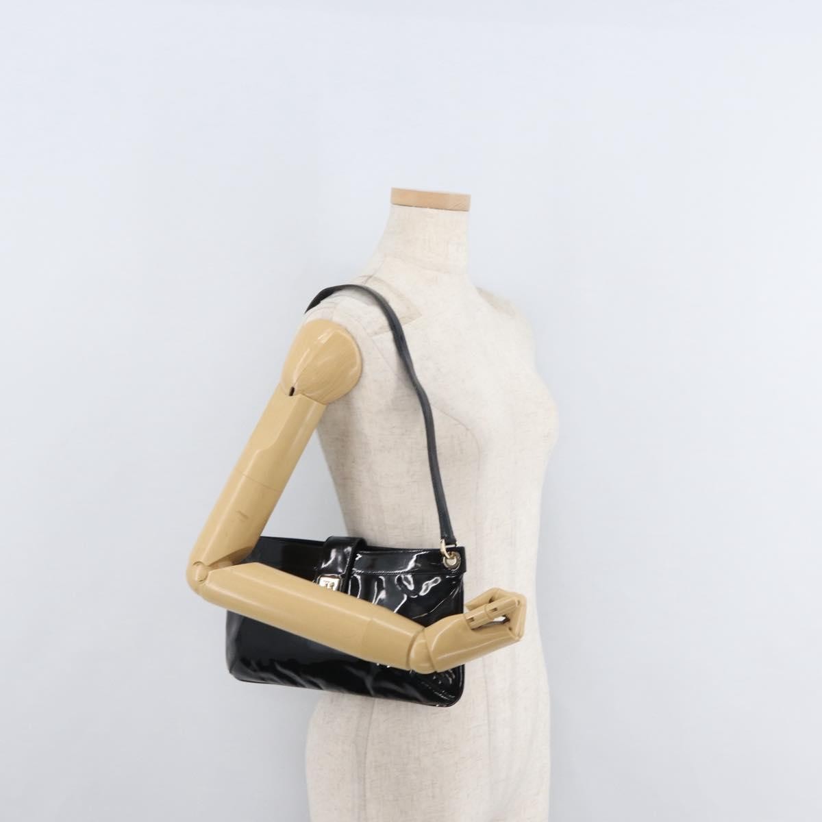 Salvatore Ferragamo Gancini Patent Leather Black Patent_Leather Shoulder Bag Bag (Pre-Owned)