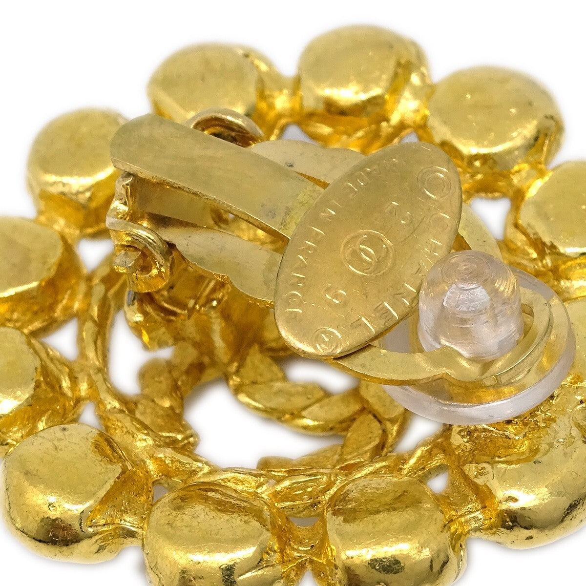Chanel Vintage Round Cc Clip-On Metal Gold Gold_Plated Earrings Jewelry (Pre-Owned)