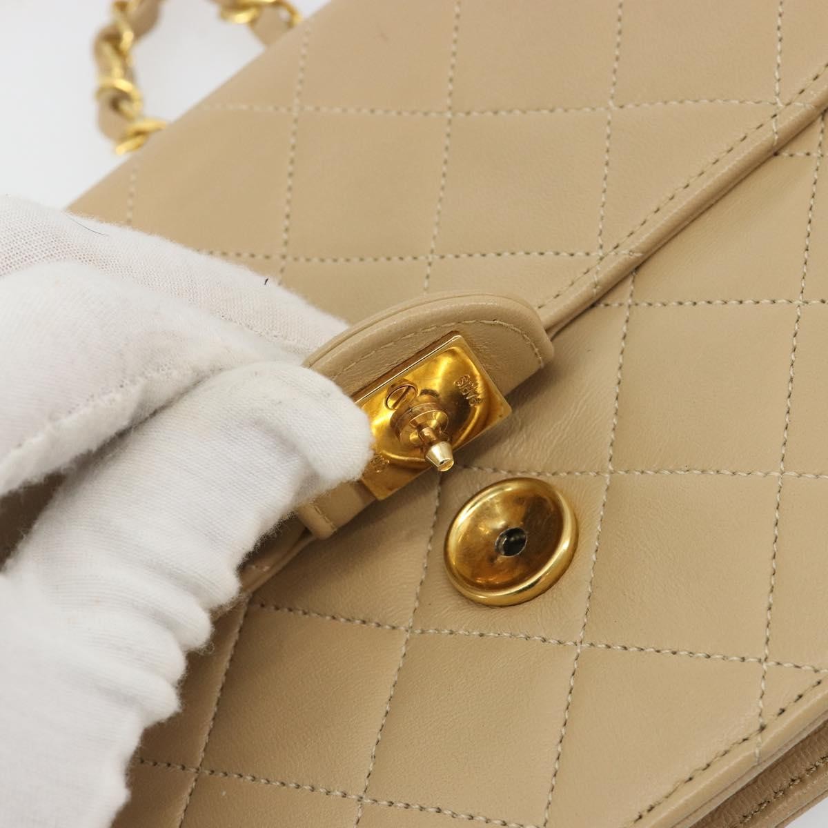 Chanel Vintage Clutch With Chain Quilted Leather Beige Leather Clutche & Pouche Bag (Pre-Owned)
