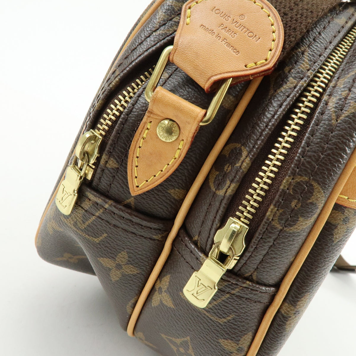 Louis Vuitton Reporter Monogram Canvas Brown Canvas Shoulder Bag Bag (Pre-Owned)