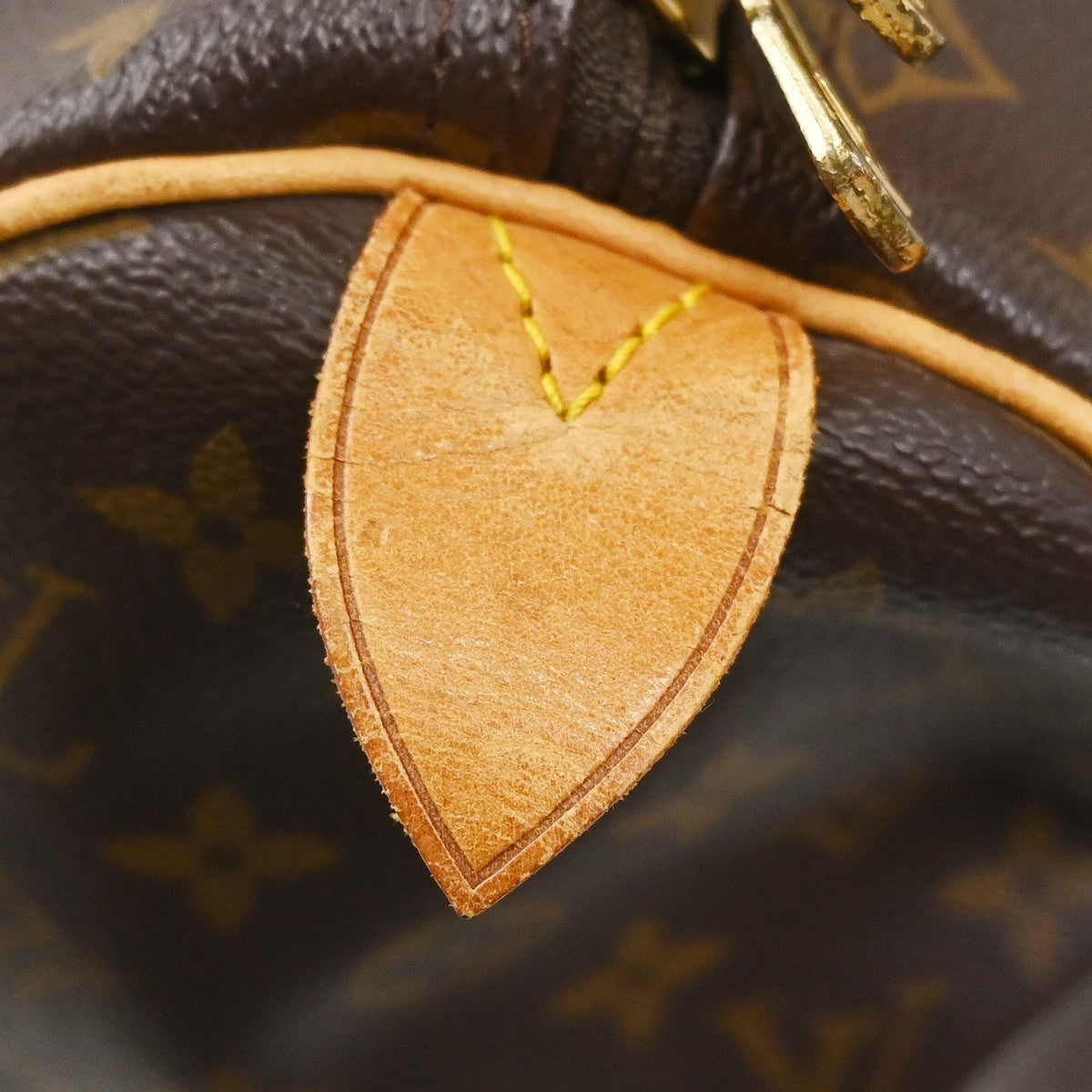 Louis Vuitton Keepall Monogram Canvas Brown Canvas Travel Bag Bag (Pre-Owned)