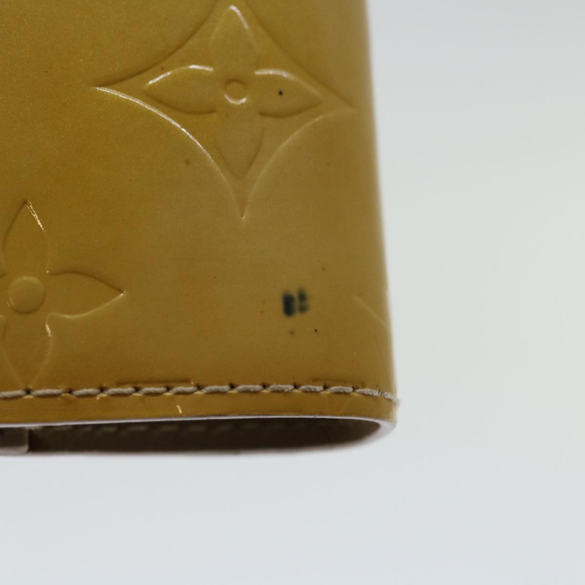 Louis Vuitton Agenda Pm Beige Patent Leather Wallet  (Pre-Owned)