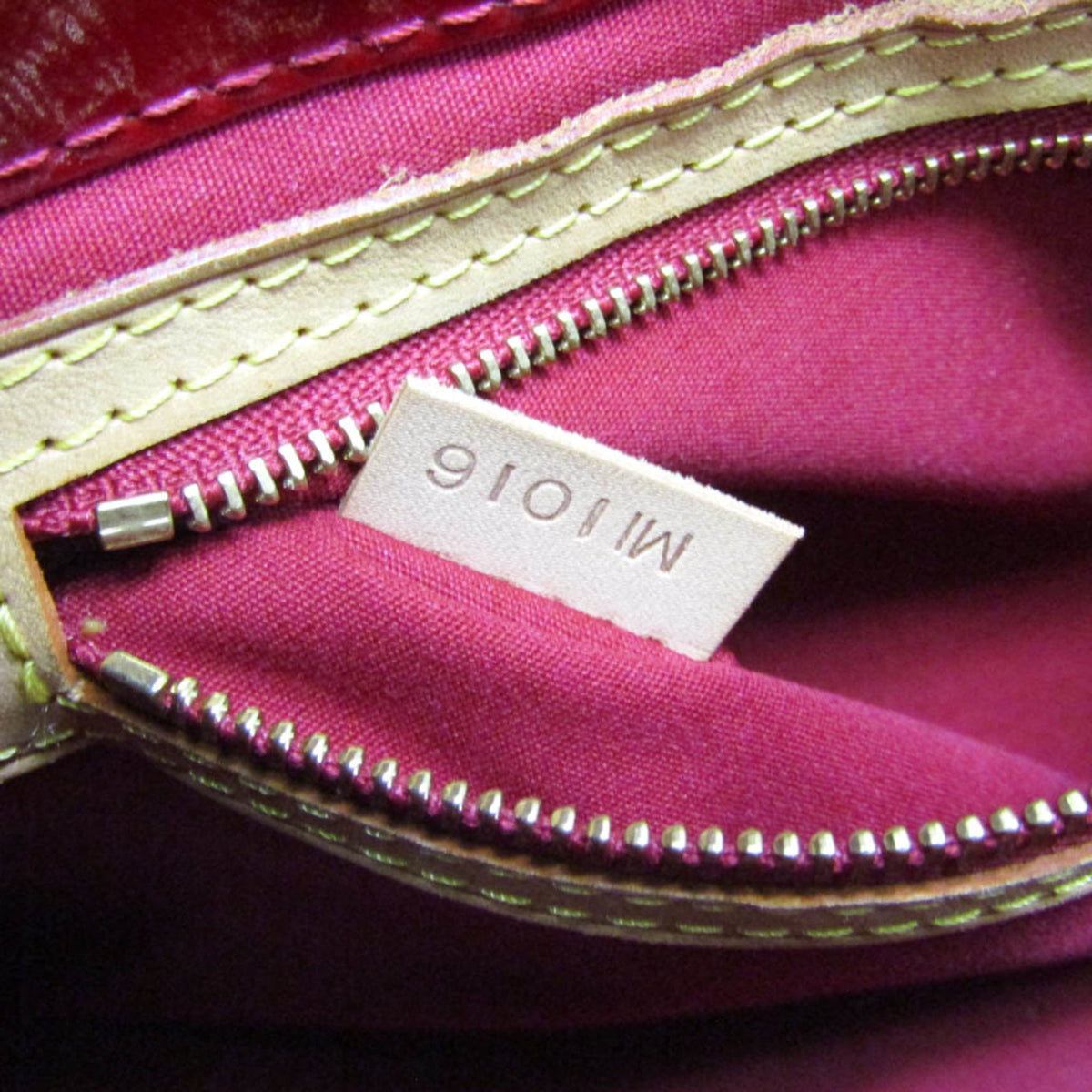 Louis Vuitton Reade Monogram Vernis Red Patent_Leather Handbag (Pre-Owned)