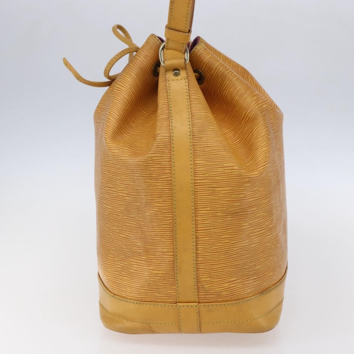 Louis Vuitton Petit Noe Nm Epi Leather Yellow Leather Shoulder Bag Bag (Pre-Owned)