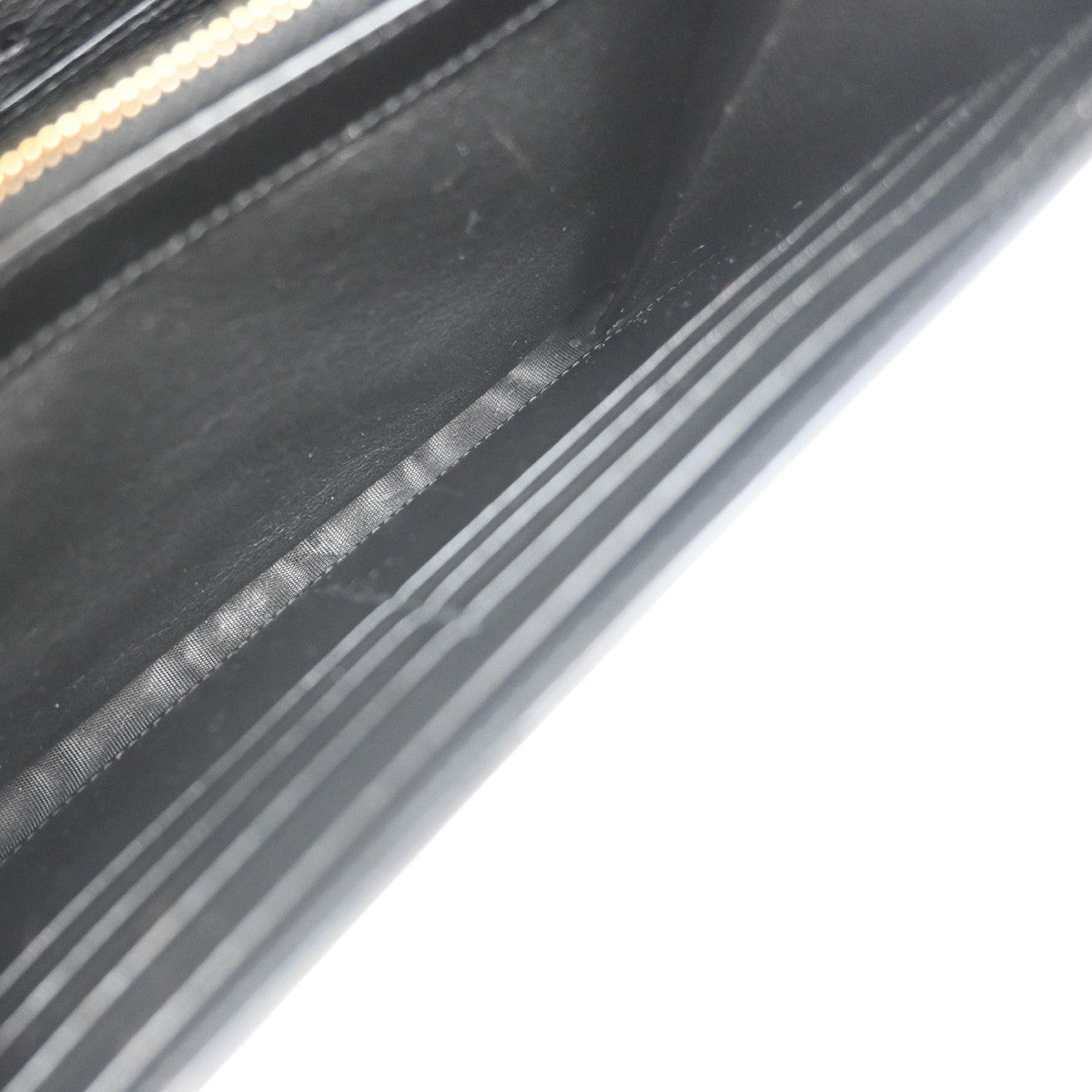 Saint Laurent Bellechasse Flap Leather Black Leather Wallets Accessory (Pre-Owned)