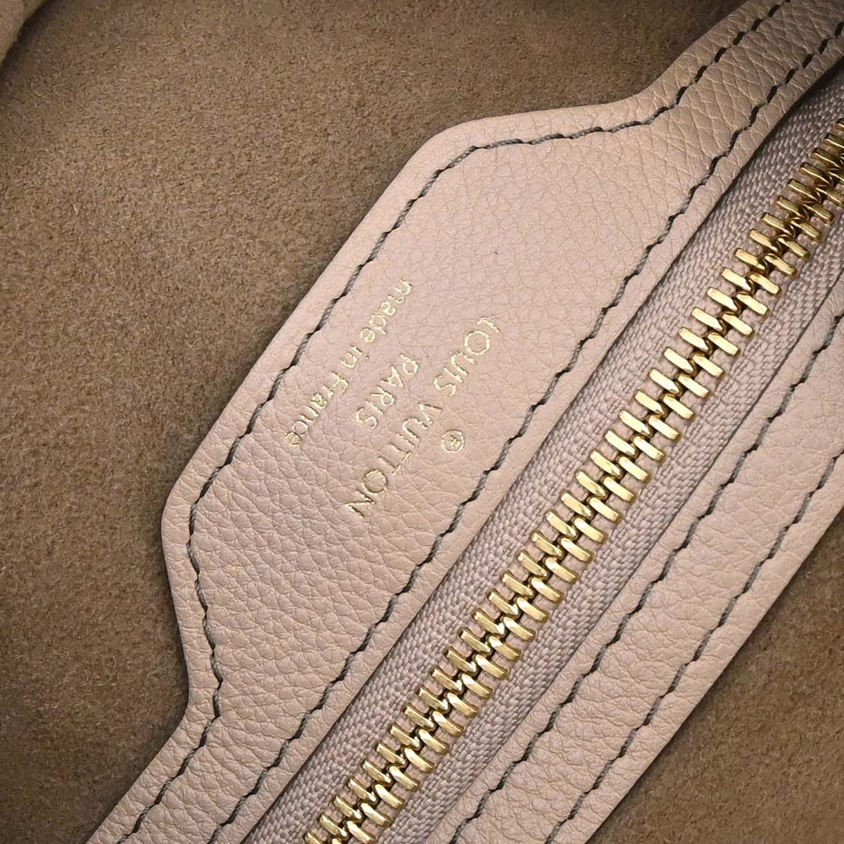 Louis Vuitton Selene Mahina Leather Beige Leather Handbag (Pre-Owned)