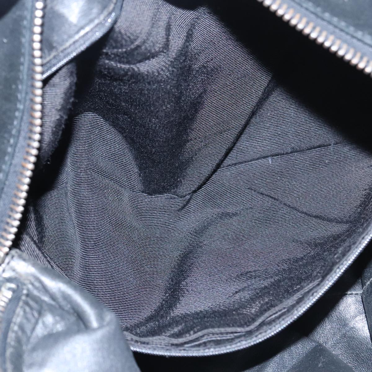 Chanel Black Suede Shoulder Bag (Pre-Owned)
