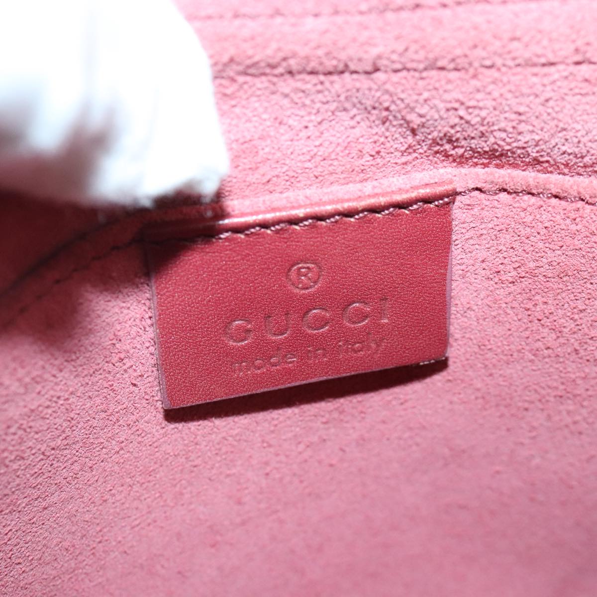 Gucci Red Suede Shoulder Bag (Pre-Owned)