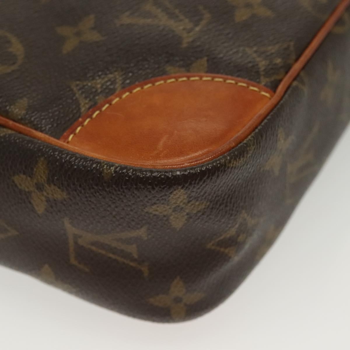 Louis Vuitton Compiegne Canvas Brown Canvas Clutche & Pouche Bag (Pre-Owned)