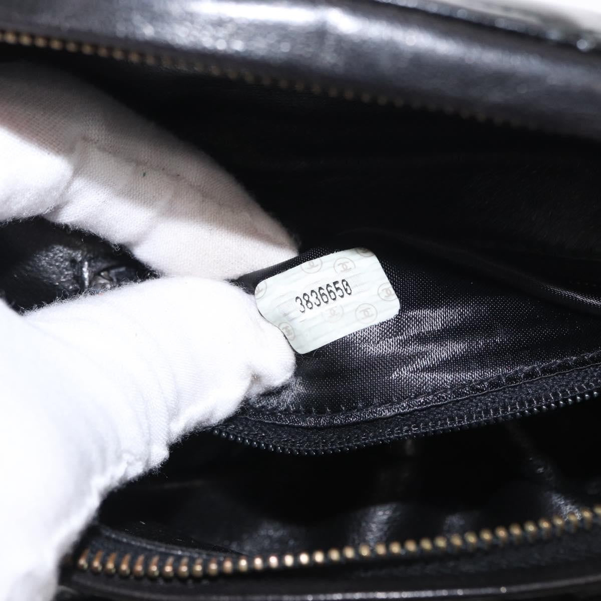 Chanel Vintage Zip Belt Quilted Lambskin Black Patent_Leather Clutche & Pouche Bag (Pre-Owned)