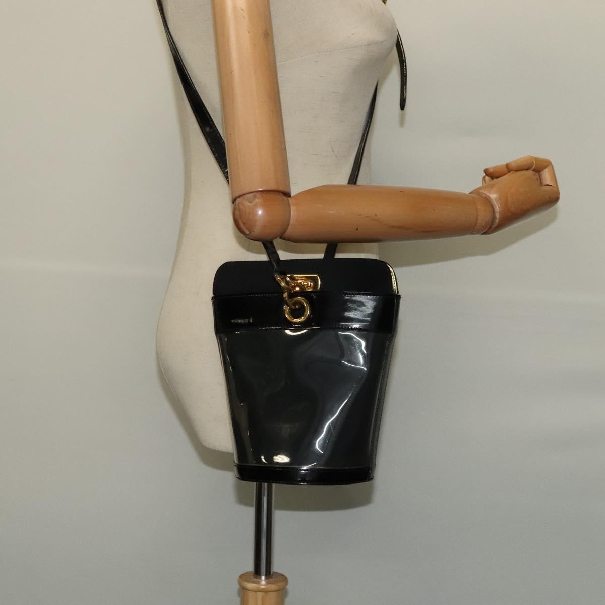 Salvatore Ferragamo Gancini Leather Black Leather Shoulder Bag Bag (Pre-Owned)