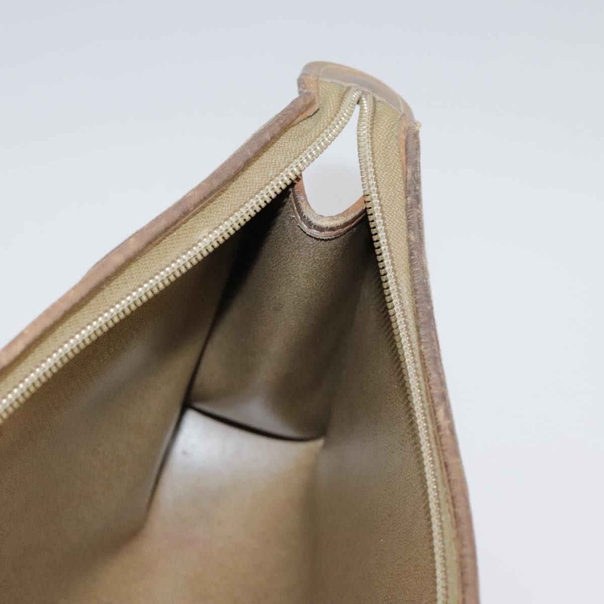 Christian Dior Vintage Honeycomb Zip Canvas And Leather Beige Canvas Clutche & Pouche Bag (Pre-Owned)