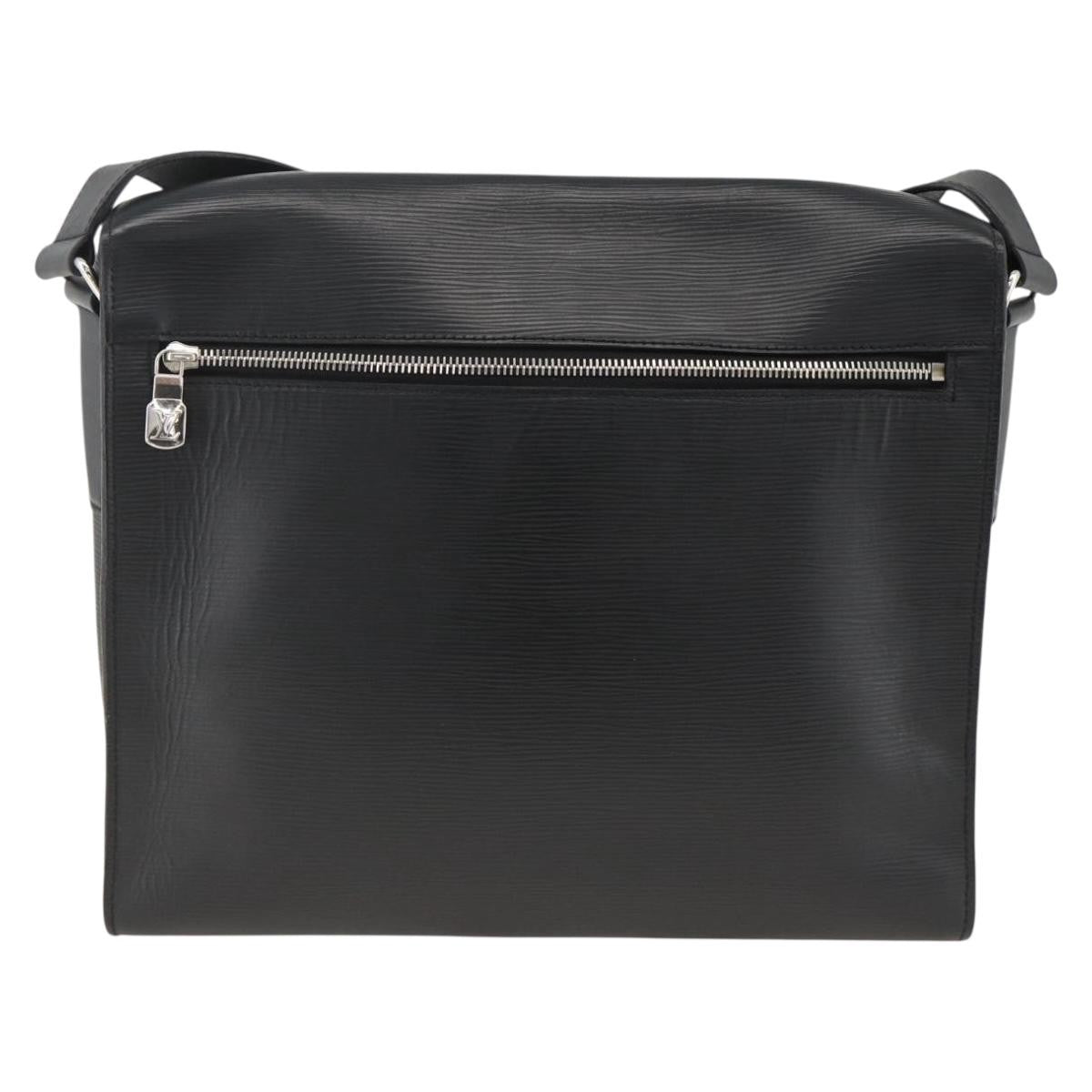 Louis Vuitton Harrington Messenger Epi Leather Black Leather Handbag (Pre-Owned)