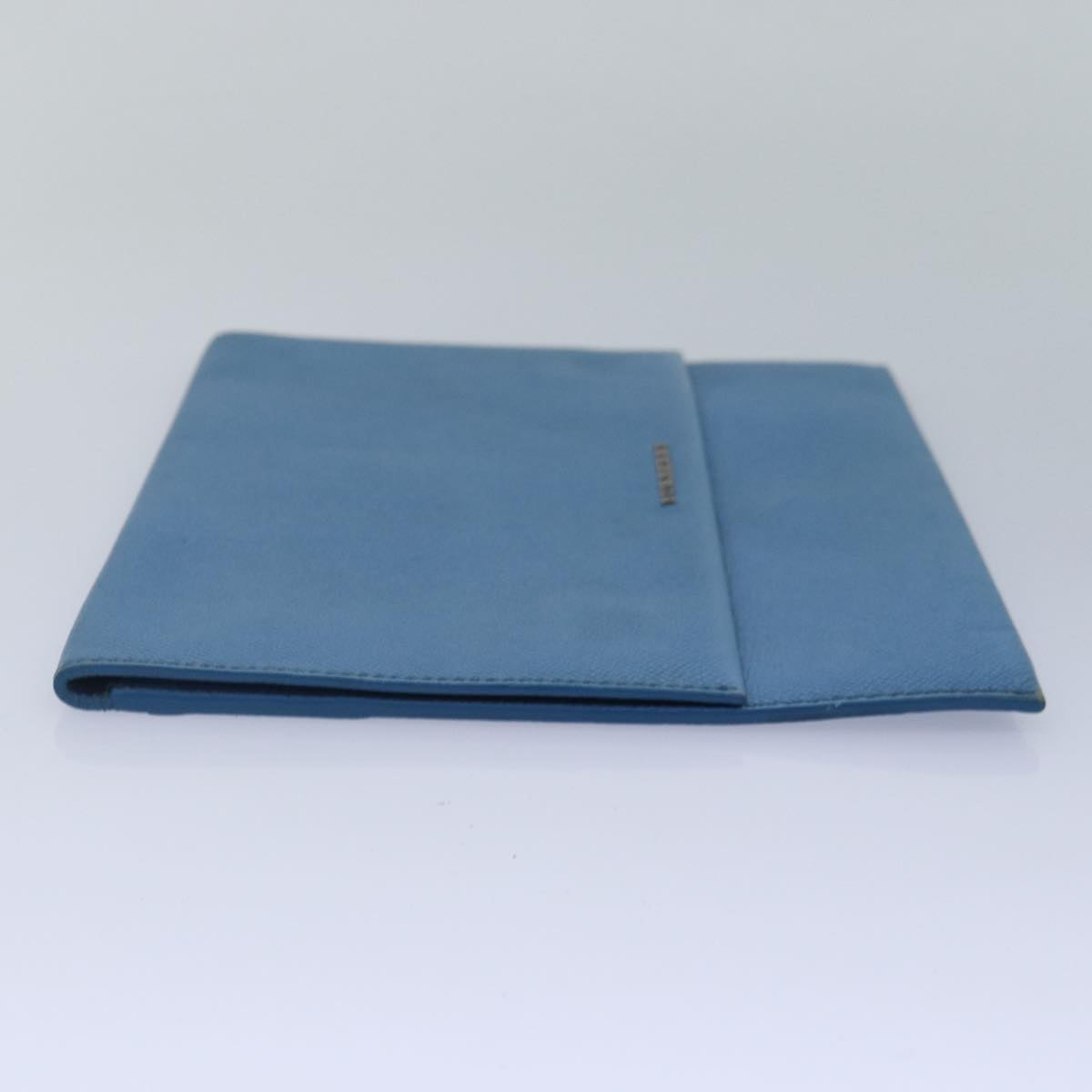 Burberry Blue Leather Clutch Bag (Pre-Owned)