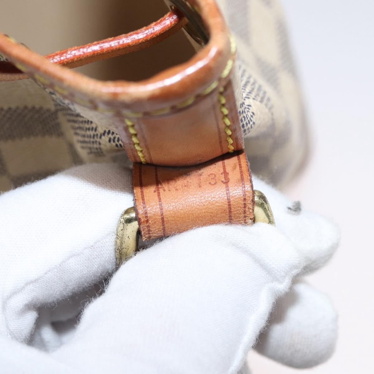 Louis Vuitton Noe Damier Ebene Beige Canvas Shoulder Bag Bag (Pre-Owned)