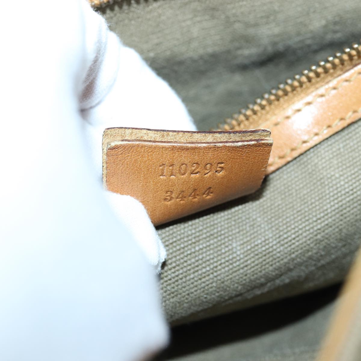Gucci Beige Canvas Handbag (Pre-Owned)