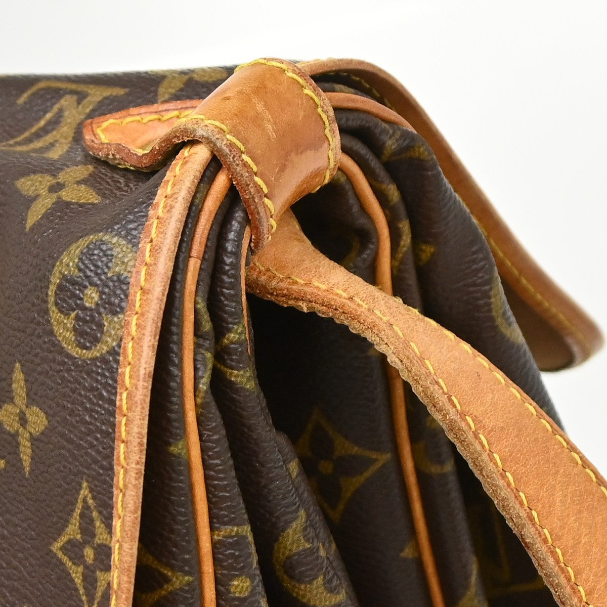 Louis Vuitton Saumur Monogram Canvas Brown Canvas Shoulder Bag Bag (Pre-Owned)