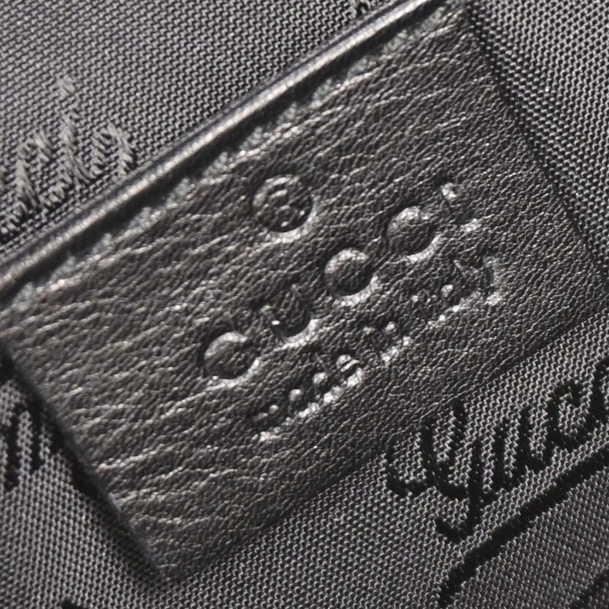 Gucci Vintage Leather Black Leather Handbag (Pre-Owned)