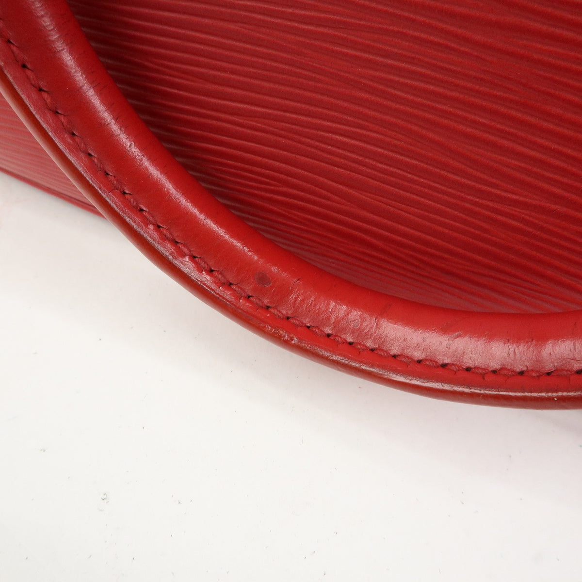 Louis Vuitton Jasmin Epi Leather Red Leather Handbag (Pre-Owned)