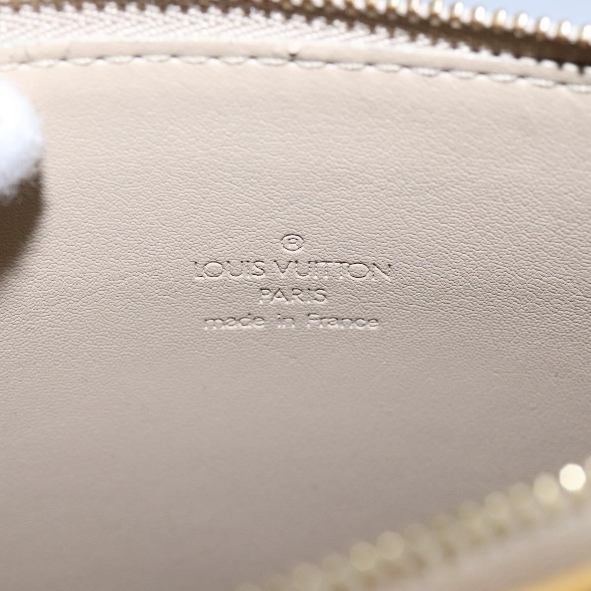 Louis Vuitton Mott Beige Patent Leather Clutch Bag (Pre-Owned)