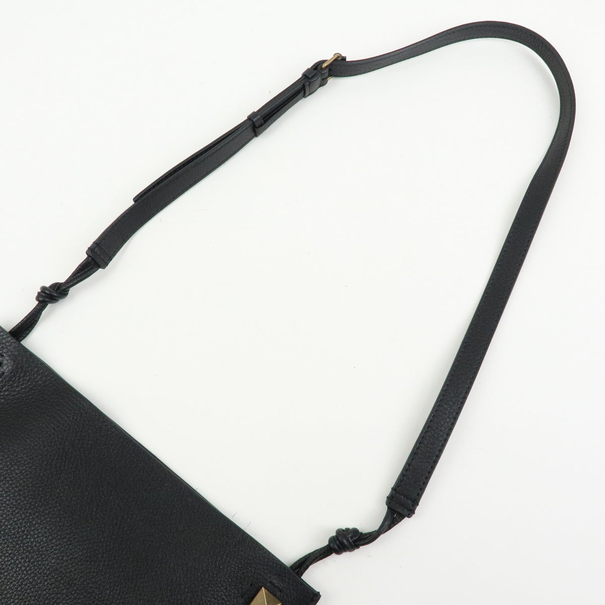 Valentino Garavani Vintage Leather Black Leather Shoulder Bag Bag (Pre-Owned)