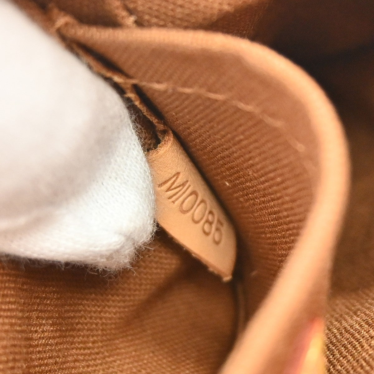Louis Vuitton Marelle Waist Monogram Canvas Brown Canvas Clutche & Pouche Bag (Pre-Owned)