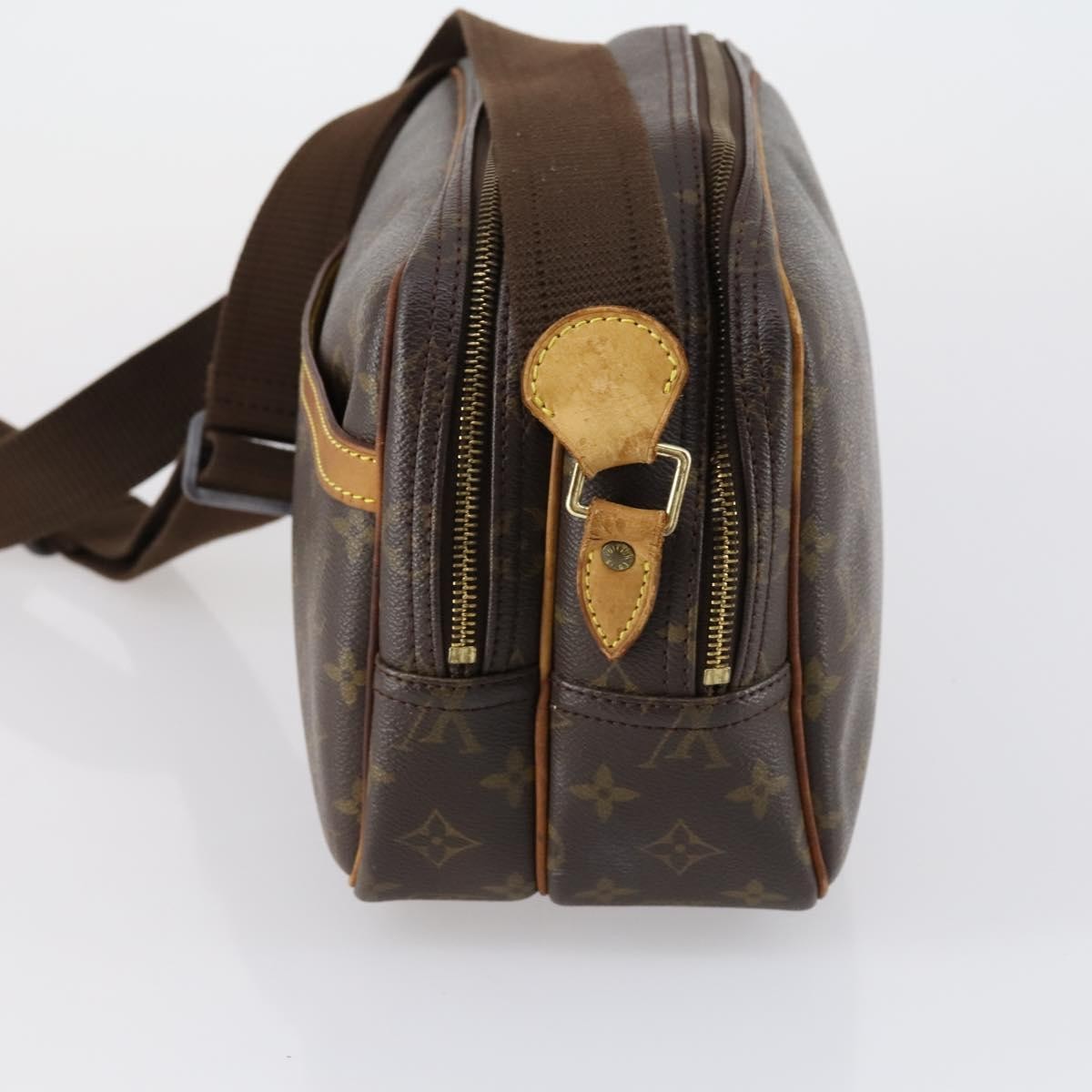 Louis Vuitton Reporter Monogram Canvas Brown Canvas Shoulder Bag Bag (Pre-Owned)