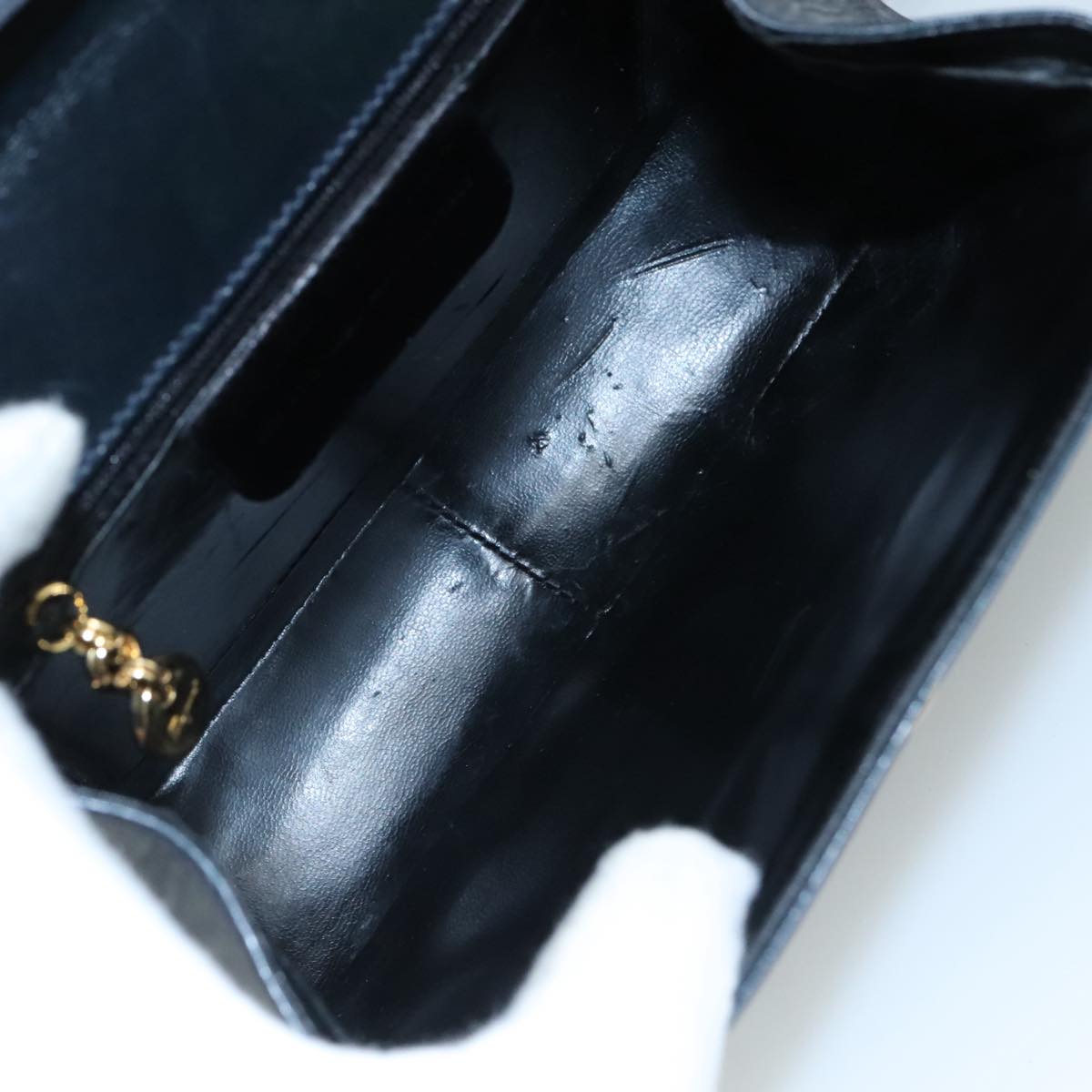 Salvatore Ferragamo Black Leather Handbag (Pre-Owned)