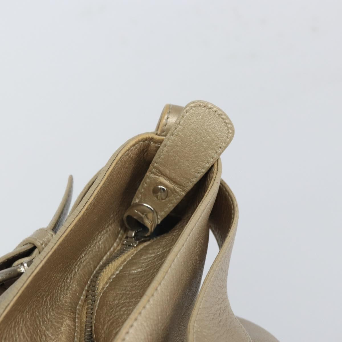 Salvatore Ferragamo Gancini Leather Gold Leather Handbag (Pre-Owned)