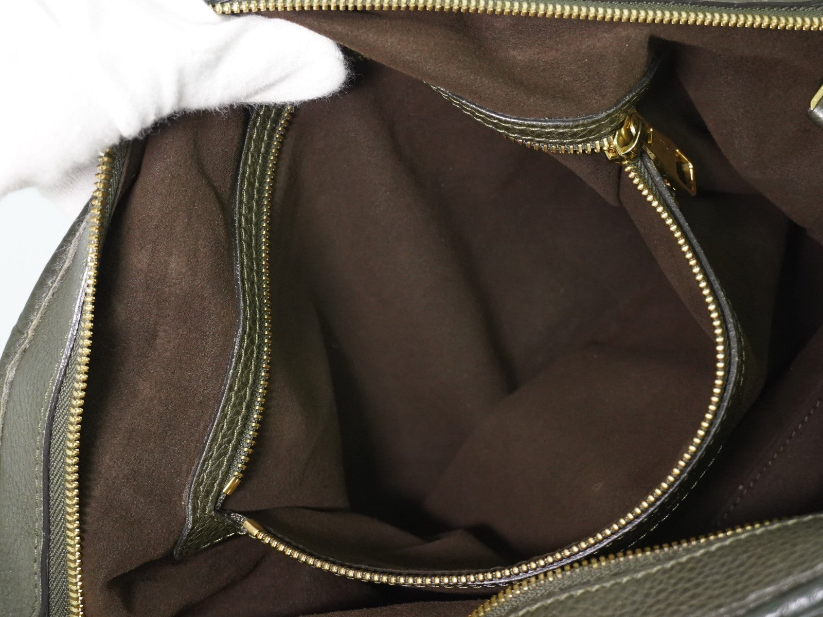Louis Vuitton Stellar Mahina Leather Khaki Leather Handbag (Pre-Owned)